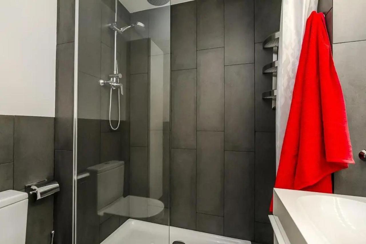 51Sam1021 - Modern Apartment Near Montjuic Barcelona Exterior photo